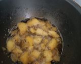 Foto del paso 3 de la receta: Hamburguesa con cubierta de manzana a la cerveza, acompañado de ensalada de aguacate y tomate