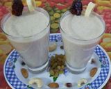 A picture of step 4 of Dry Fruit Banana Smoothie.