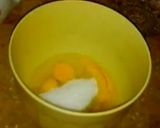 A picture of step 1 of 2 pounds sponge cake.