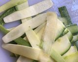 Foto del paso 3 de la receta: Camarones con calabacitas y leche de coco