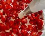 Foto del paso 13 de la receta: Pastel tres leches de fresa🍓🍓😋
