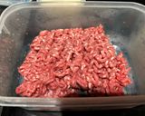 Foto langkah ke 1 dari resep Nasi Panggang Keju dengan daging giling lada hitam.