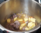 Foto del paso 4 de la receta: Pollo en salsa