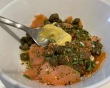 Une image de l'étape 1 de Tartare de saumon.