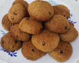صورة لخطوة 8 من وصفة كوكيز الشوفان المقرمش بحبات الشكولا هيرشيز 😋😋😋