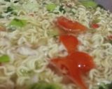 Foto langkah ke 2 dari resep Ketupat Mie Instan.