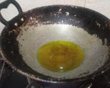 A picture of step 1 of Chatpate aloo ki sookhi sabzi.