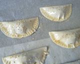 Foto del paso 6 de la receta: Empanadillas con pesto, mozzarella y tomate