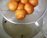 खव्याचे गुलाबजामून (khavyache gulabjammun recipe in marathi) रेसिपी स्टेप 4 फोटो 