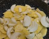 Foto del paso 3 de la receta: Tortilla de Setas Confitadas y Patatas