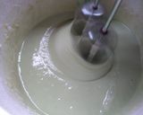 Foto langkah ke 2 dari resep Bolu kukus pandan.
