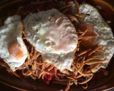 Foto del paso 3 de la receta: Chanquetes con aliño de pimientos y huevos🍳🐟🌶