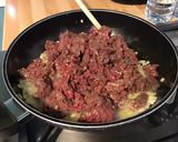 Une image de l'étape 5 de Bœuf aux tomates, oignons et épices italiennes.