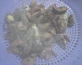 Foto del paso 4 de la receta: Risottos de mariscos a los 2 vinos