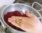 A picture of step 1 of Beetroot Halwa 😊.