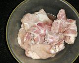 Foto del paso 1 de la receta: Chuletas en sala de piña 🍍
