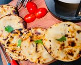 દાલ મખની ફોન્ડયુ મીની નાન (Dal Makhani Fondue Mini Naan Recipe In Gujarati) રેસીપી સ્ટેપ5ફોટો