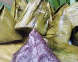 Foto langkah ke 4 dari resep Kue bugis/lepat ketan isi unti kelapa enak dan mudah.