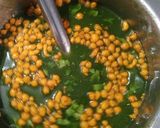 A picture of step 3 of Pani Puri.