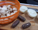Foto del paso 1 de la receta: Espaguetis integrales con champiñones y butifarra negra