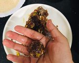ડ્રાયફ્રુટ ખજુર બોલ્સ(Dates dryfruits balls recipe in Gujarati) રેસીપી સ્ટેપ3ફોટો
