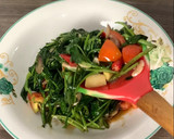 Foto langkah ke 7 dari resep Tumis Kangkung Terasi.