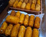 Foto langkah ke 14 dari resep Risoles Ragout isi Ayam Sayuran.