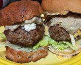 A picture of step 2 of Mushroom Burger.