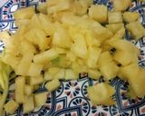 Foto del paso 3 de la receta: Pollo con piña y pasta con apio