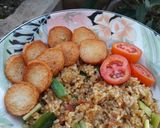 Foto langkah ke 2 dari resep Nasi goreng enak, sederhana.