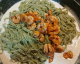 Foto del paso 6 de la receta: Pasta con langostinos