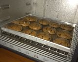 Foto langkah ke 7 dari resep Chocochip soft cookies.