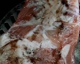 Foto del paso 2 de la receta: Pechito de cerdo en aro circular