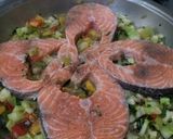 Foto del paso 2 de la receta: Salmón con boletus y collejas, al vapor