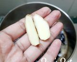 A picture of step 1 of Mango Ginger Milk Tea.
