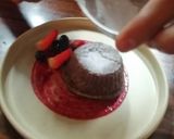 Foto del paso 12 de la receta: Lava cake con salsa de frutos rojos