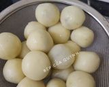 A picture of step 5 of Red Bean Mochi Dumplings in Ginger Syrup.