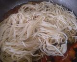 A picture of step 3 of Bacon and egg spaghetti.