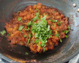 சப்பாத்தி  மிக்ஸட் வெஜ் மசாலா (Chappathi mixed veg masala recipe in tamil) ரெசிபி ஸ்டேப் 8 புகைப்படம்