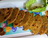A picture of step 5 of Cabbage Paratha.