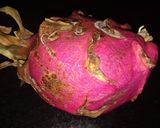 A picture of step 1 of Dragon fruit juice.