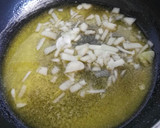 Foto del paso 2 de la receta: Croquetas de espinacas, manzana y pasas