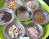 A picture of step 1 of Mix Veg Upma.