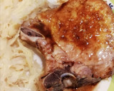 Foto del paso 6 de la receta: Costillitas de cerdo con salsa saborizada y chucrut especiado