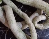 Foto langkah ke 1 dari resep Sayur Santan Kuning Pare Belut.