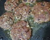 A picture of step 2 of Tawa kabab.
