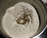 Foto del paso 1 de la receta: Pan de molde de harina integral (sin amasado)