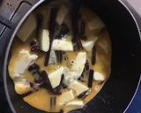 Foto del paso 2 de la receta: Mini tortilla con pencas de remolacha y queso