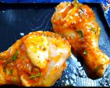 Hình bước làm 1 của món Đùi Gà hấp chao