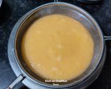 A picture of step 3 of Muskmelon Popsicles.